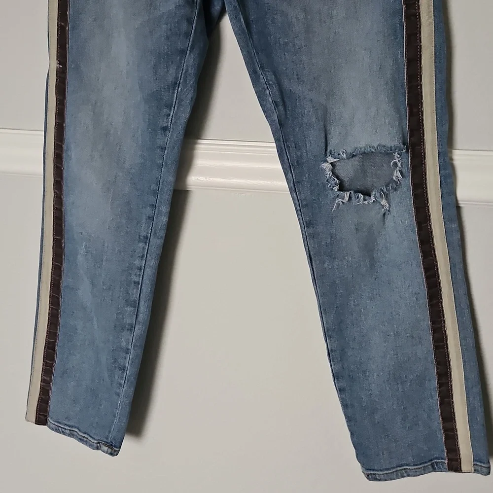 Anthropolgie Pilcro And The Letterpress Slim Boyfriend Distressed Jeans Blue 27 - Picture 3 of 12
